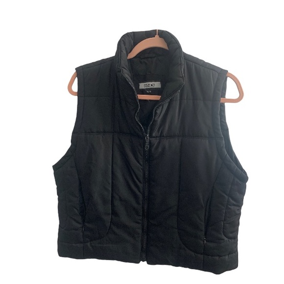 Vintage Cute Cropped Black Vest - Picture 3 of 4